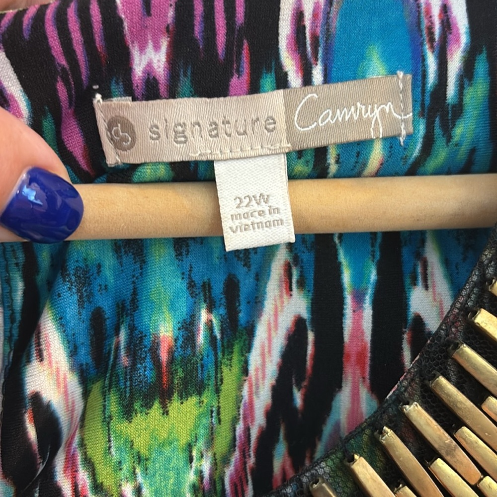 Signature Camryn Multicolor Sleeveless Midi Dress with neckline gold accent - Picture 2 of 10